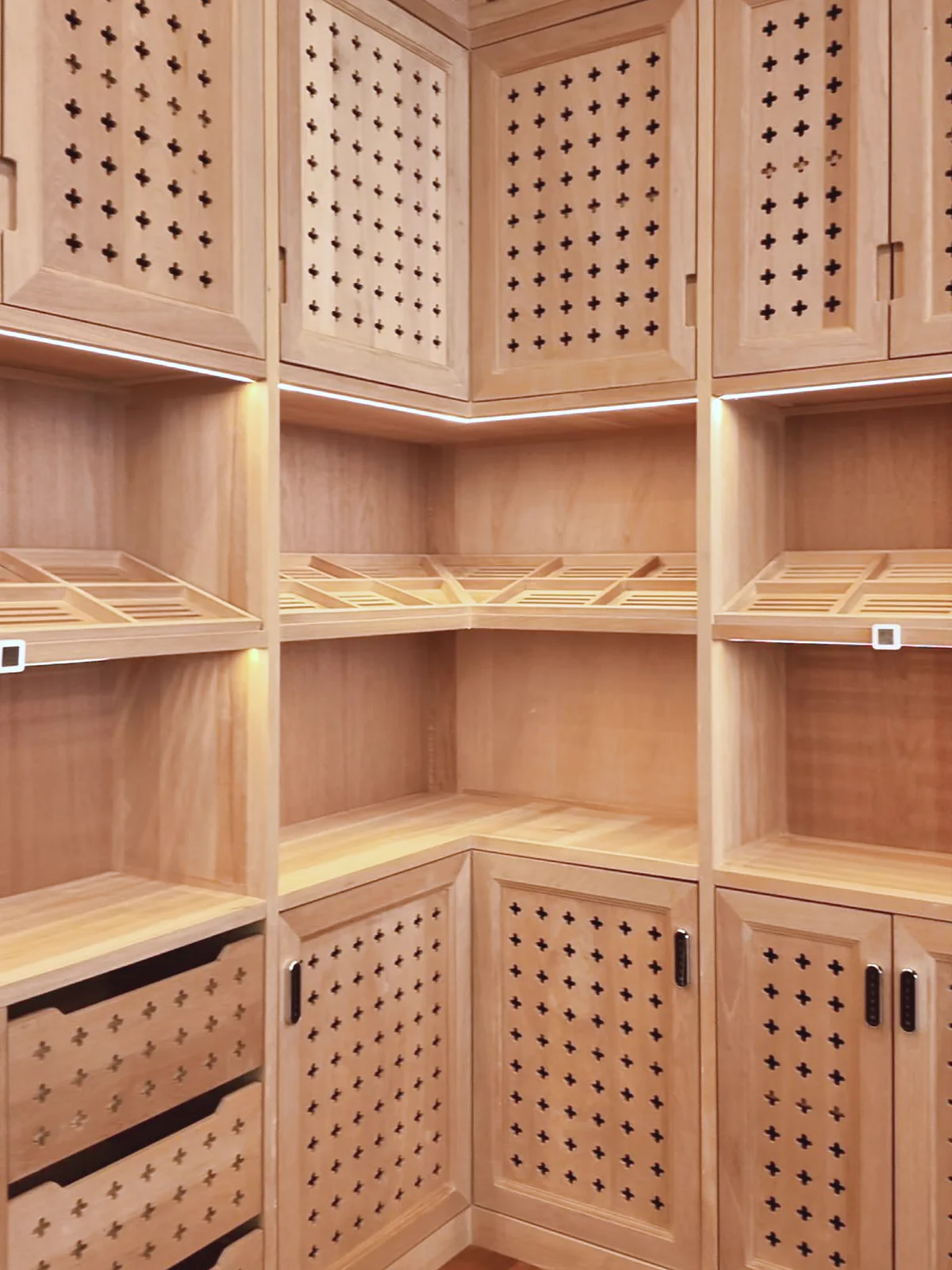 Commercial Cigar Humidor - Image 6