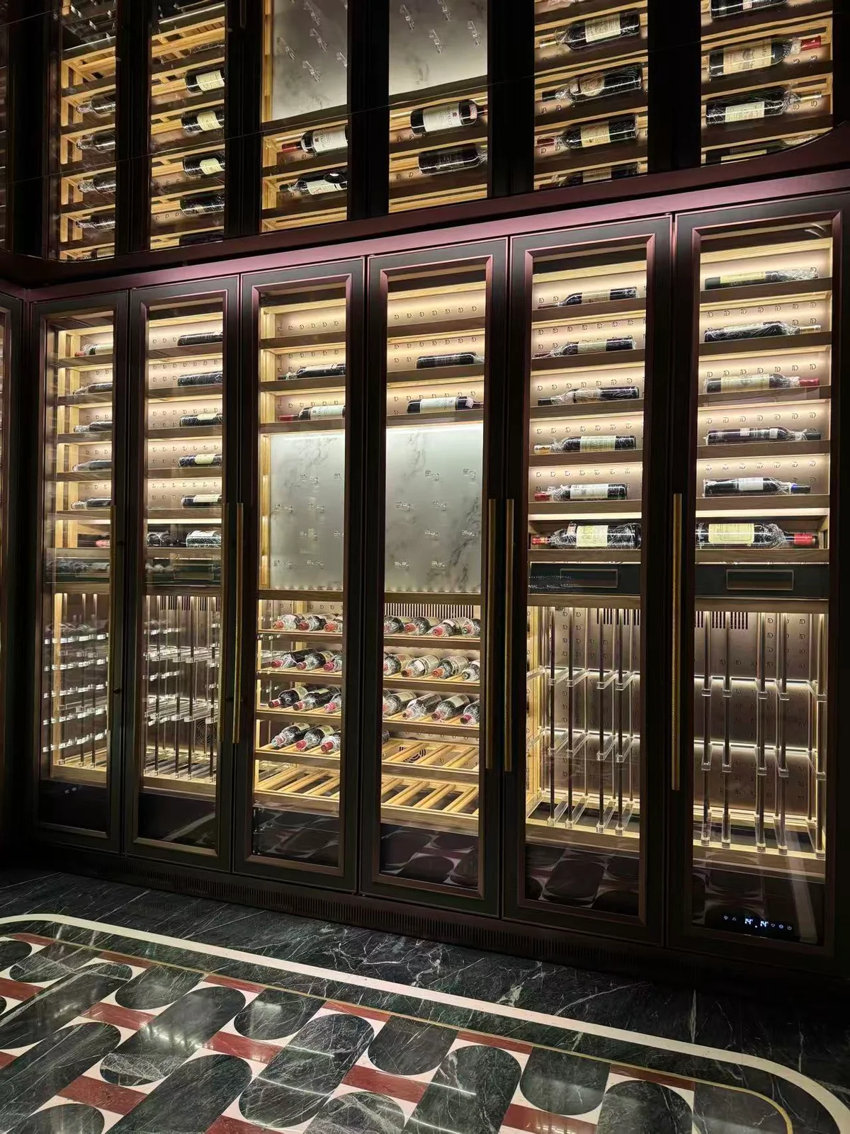 Guangzhou C17 Whisky Bar L-Shaped Cabinet