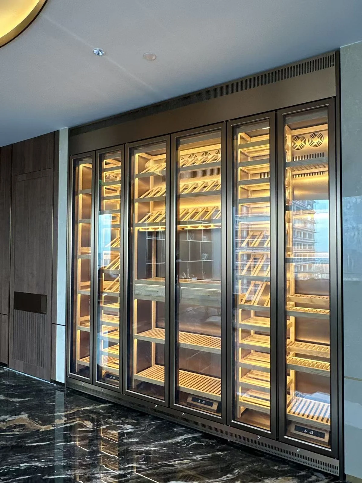 Exclusive Members Club Lounge - Image 4