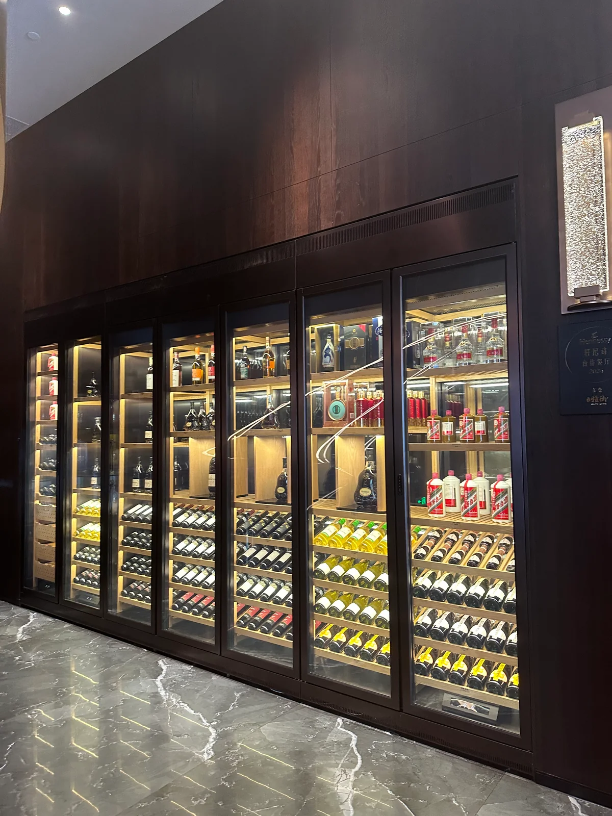 Fine Dining Wine Showcase - Image 3