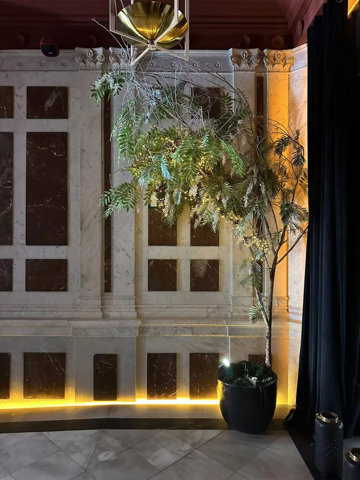 Spain Royal Hotel Gilded Corridor view 3