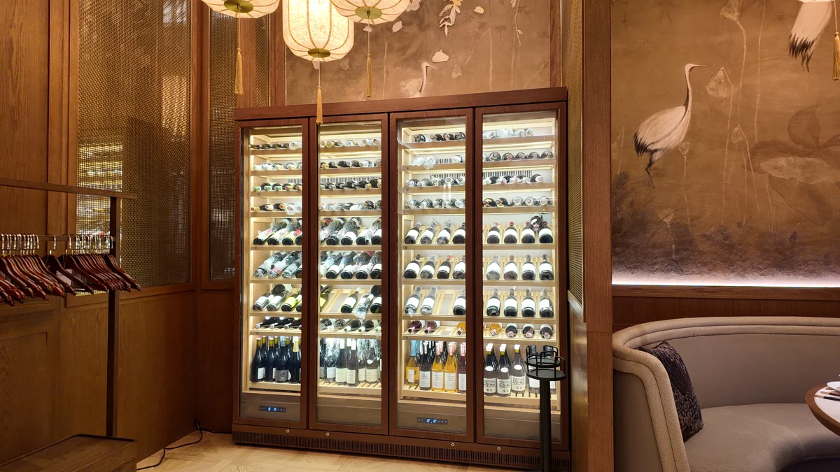 Hangzhou Shangri-La Hotel Wine Cabinet