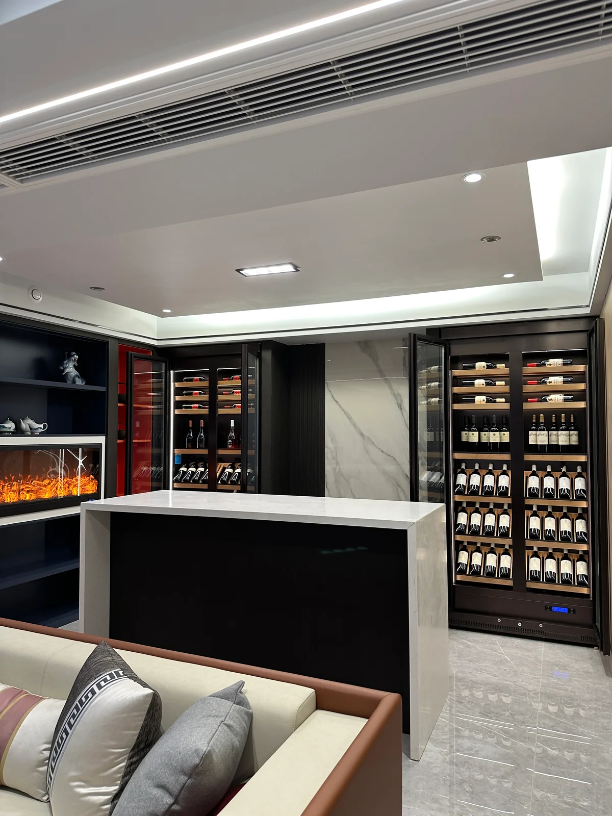 Urban Elegance Wine Storage - Image 2