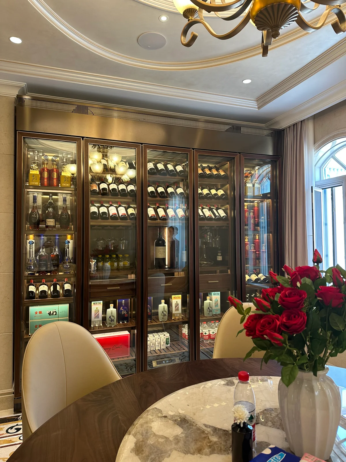 Grand Estate Wine Room