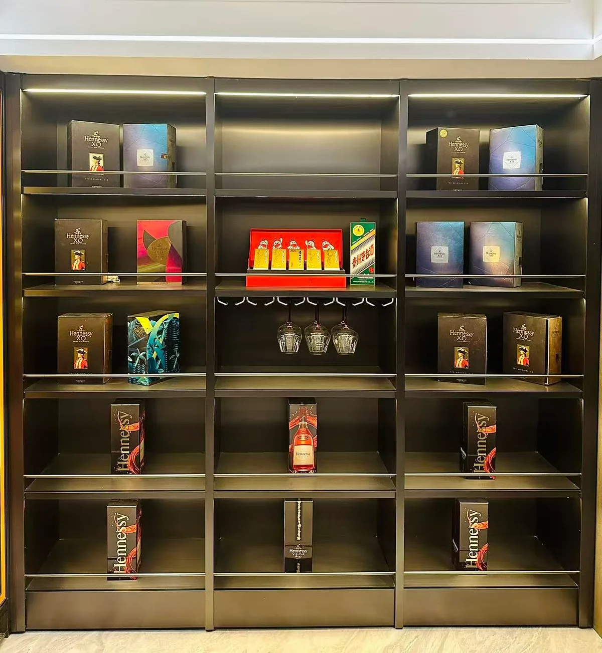 Tropical Paradise Cellar - Image 3